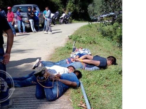 Se registra intento de linchamiento en La Perla; acusan a 5 de secuestro