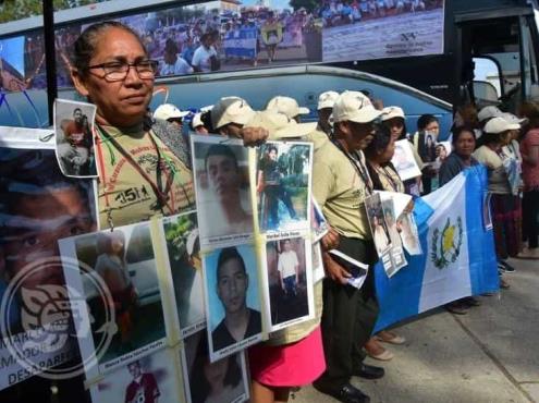 Desaparece por 8 años; hondureña halla a su hijo en cárcel de Veracruz