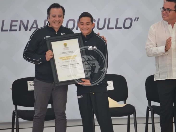 Entrega Cuitláhuac Premio Estatal del Deporte 2019