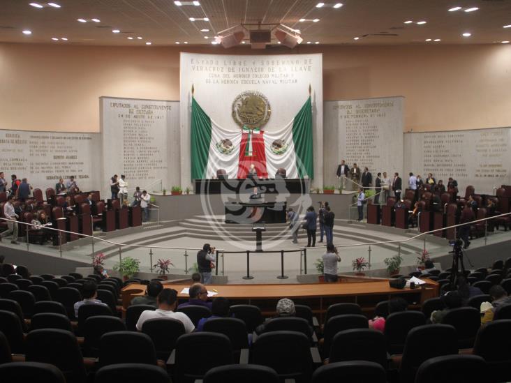 Es oficial: Congreso avala fractura de bancada panista en Veracruz
