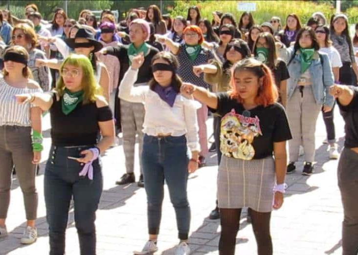 Universitarias de Querétaro denuncian violencia de género de 9 profesores
