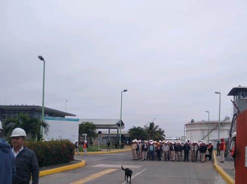 Realiza Pemex simulacro de incendio en terminal de Tuxpan
