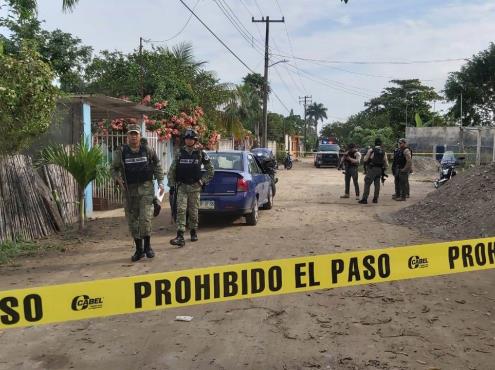 Asesinan a 2 hombres dentro de casa en Martínez de la Torre