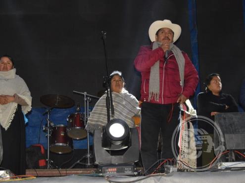 Amagan vecinos de Atzompa con manifestaciones en Xalapa
