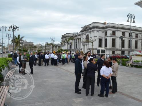 Realizan macrosimulacro de sismo en zona Veracruz-Boca del Río
