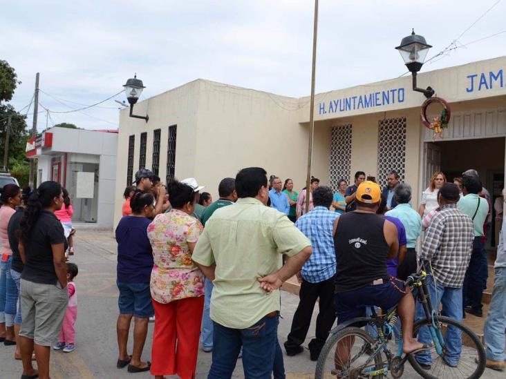 Estancado conflicto en Jamapa; exigen intervención de Tesorería