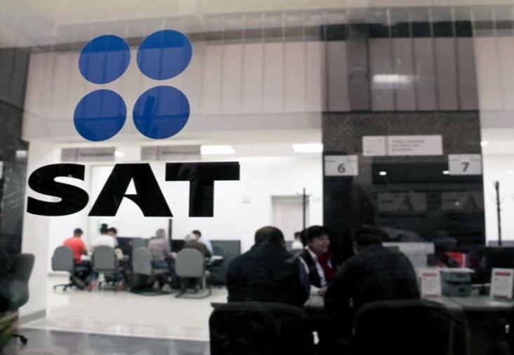 Continúa tomada instalaciones del SAT en Veracruz y Boca del Río