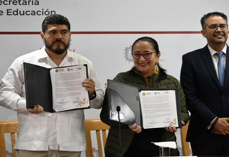 SEV y Sectur signan convenio para vincular a estudiantes al sector productivo