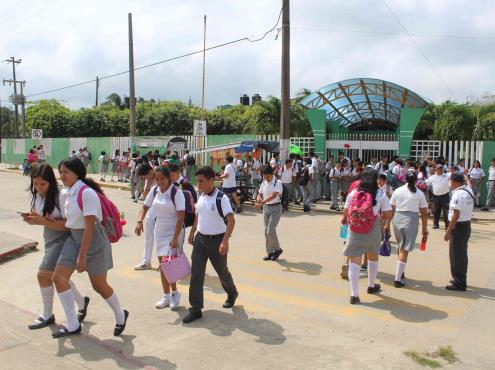 Con ‘lagunas’, protocolos de seguridad en escuelas de Veracruz