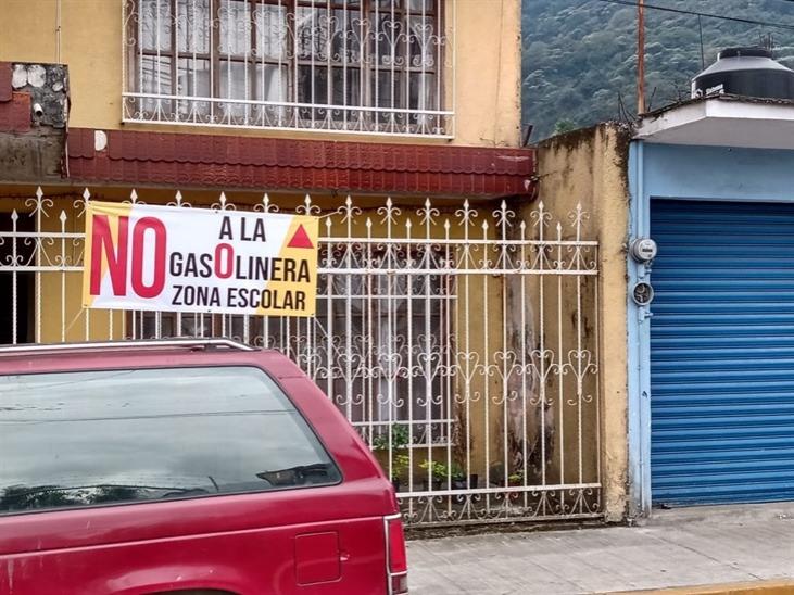 Rechazan vecinos de Orizaba construcción de una gasolinera