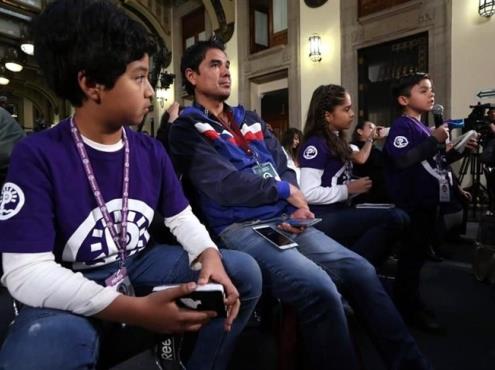 Exhiben niños de Veracruz mal manejo de RTV, AMLO pide regresar su programa