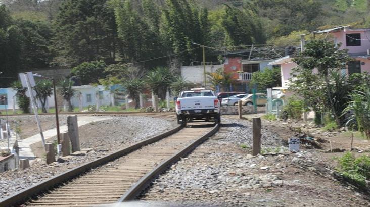 Construcción del tren ligero de Xalapa la determinará Cuitláhuac García: AMLO