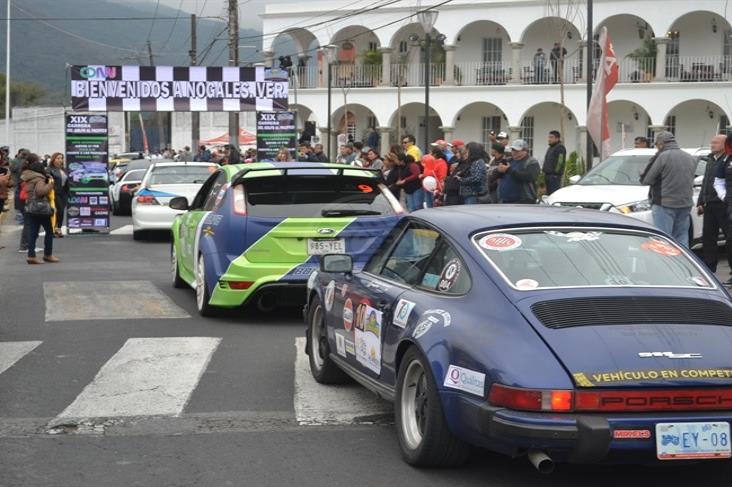 Pilotos del Rally del Golfo hacen escala en Nogales