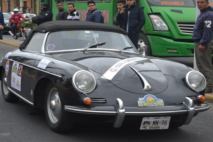 Pilotos del Rally del Golfo hacen escala en Nogales