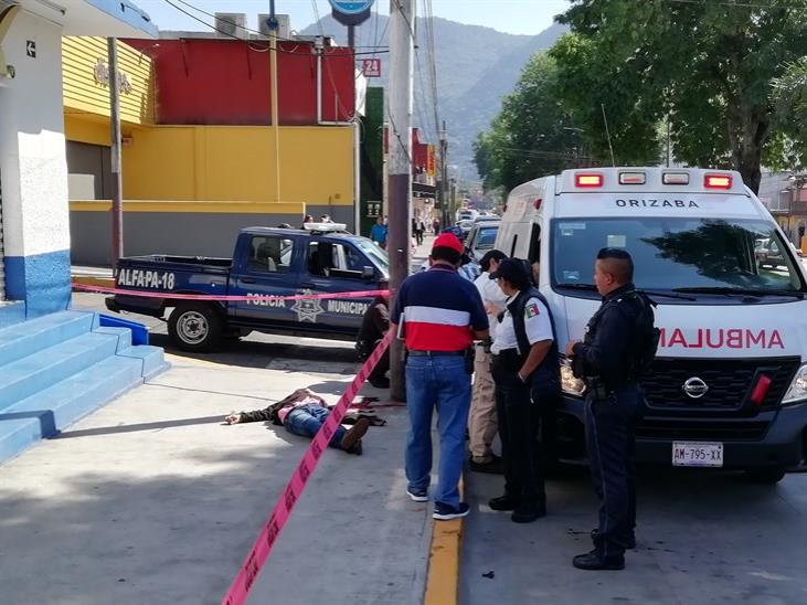 Cae desde segundo piso en Orizaba y fallece