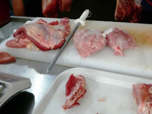 Aún en Cuaresma, tuxpeños siguen comprando carnes rojas