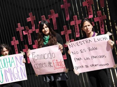 Partidos buscan lucrar con paro de mujeres, advierten en Veracruz
