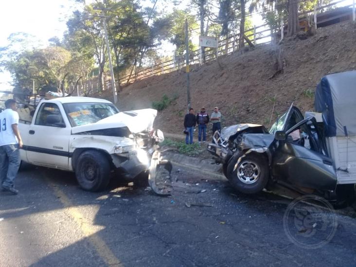 Cerrada la Huatusco-Xalapa; choque deja 8 lesionados
