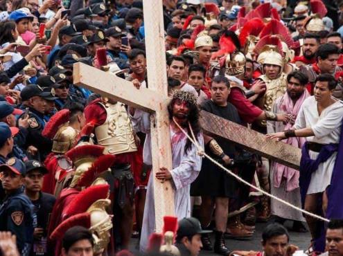 La pasión de Cristo en Iztapalapa, pese a coronavirus.