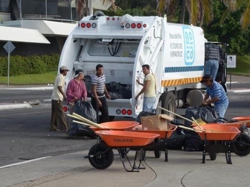 Trabajadores de limpia pública en Veracruz, continuaran trabajando ante pandemia