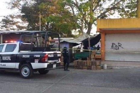 Identifican a hombre ejecutado en el mercado La Bomba en Minatitlán