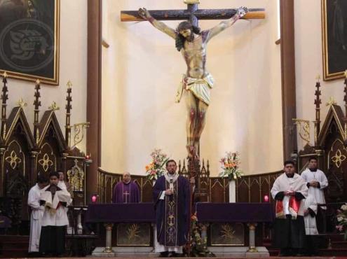 Se reanudan celebraciones eucarísticas en Catedral de Xalapa