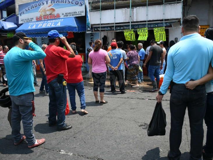 Realizan 3 niveles de Gobierno operativo en pescaderías de Xalapa