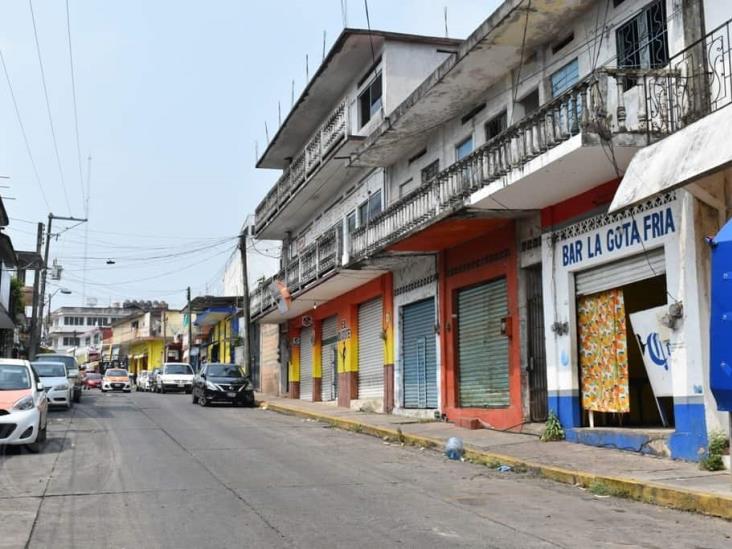 Bares continúan abiertos en el Porvenir de Acayucan