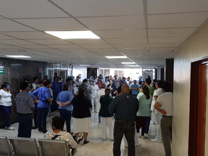 Exigen en IMSS Córdoba insumos contra coronavirus