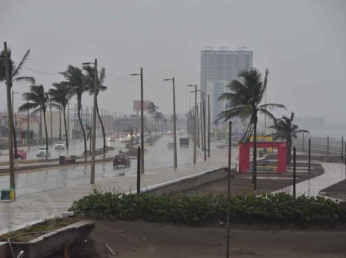 A causa de temporal lluvioso, 33 municipios veracruzanos resultan afectados
