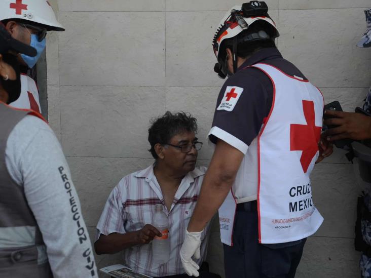 Se registra volcadura en calles del centro de Veracruz