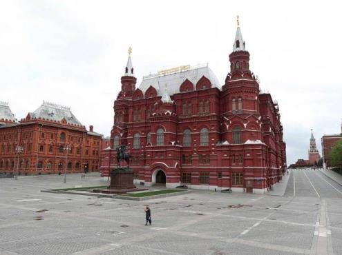 Contagios en Rusia siguen a ritmo de más de 10 mil por día