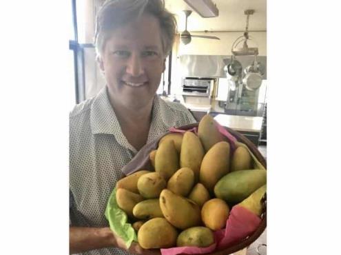 Presume embajador de EE.UU. calidad del mango veracruzano