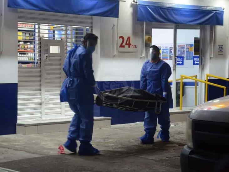 Muere mujer con sintomas de Covid-19 en farmacia de Veracruz