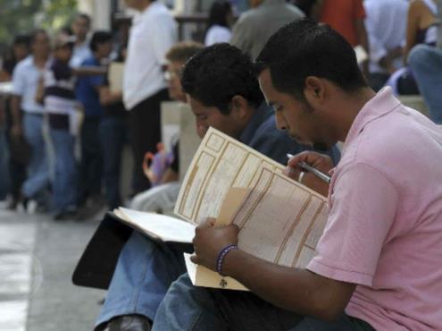 Hasta 2 mil empleos perdidos en Xalapa por COVID-19, afirman
