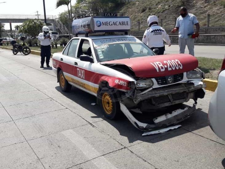 Se registra accidente automovilístico en calles de Veracruz; deja un lesionado