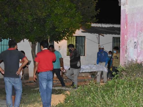 Albañil se suicida en Oluta tras golpear a su esposa y suegra