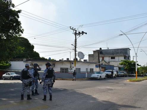 Grupo armado rafaguea subdelegación de la FGR en Acayucan
