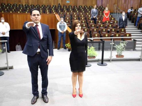 Nombra Legislatura a Alfredo Corona y Magda Zayas como comisionados del IVAI