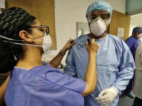 Reporta la Cruz Roja 208 ataques contra personal sanitario en la pandemia