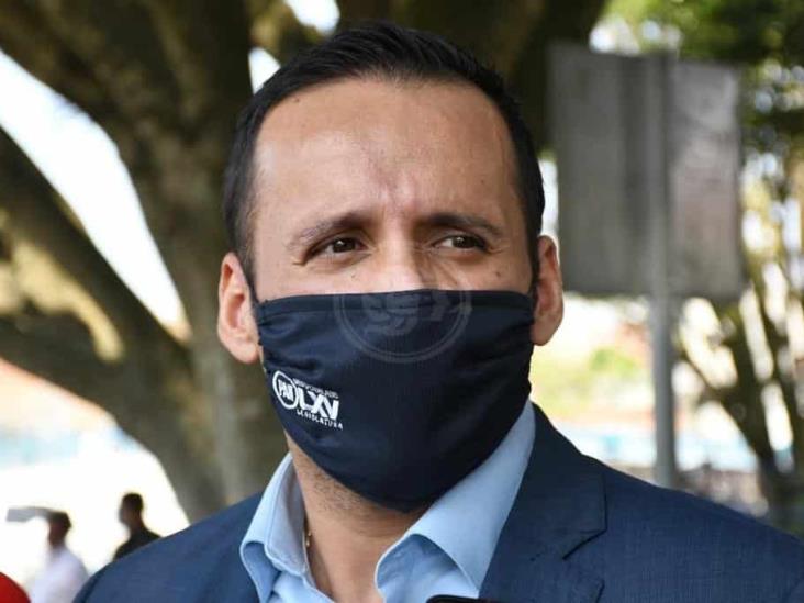 Marcado por el dispendio, Sergio Hernández sueña con ser alcalde de Xalapa