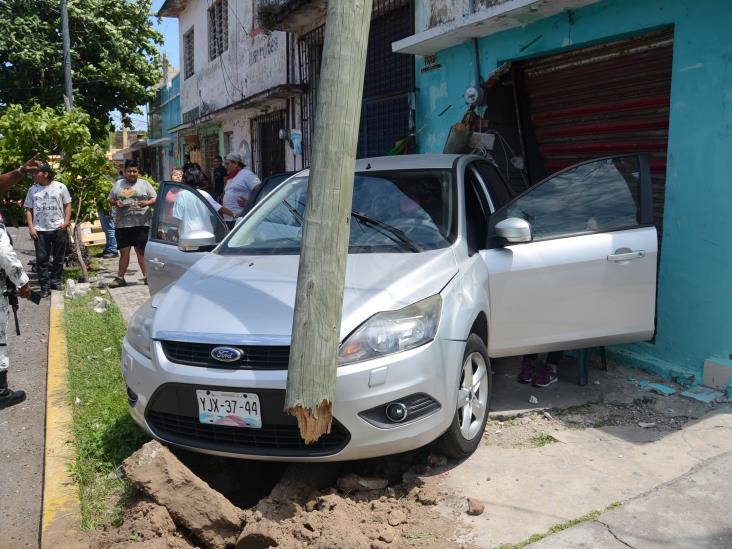 Desafortunado accidente en calles de Veracruz; 2 menores heridos
