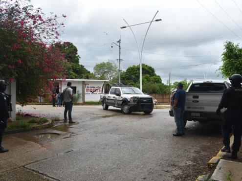 Por amenaza de bomba, evacuan sala de Juicios Orales de Acayucan