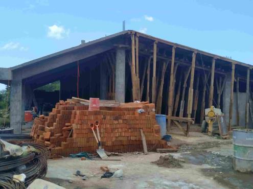 Avanza construcción de clínica en Papantla