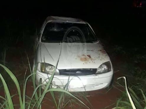 Empleados de carnicería sufre accidente en carretera Acayucan-Soteapan