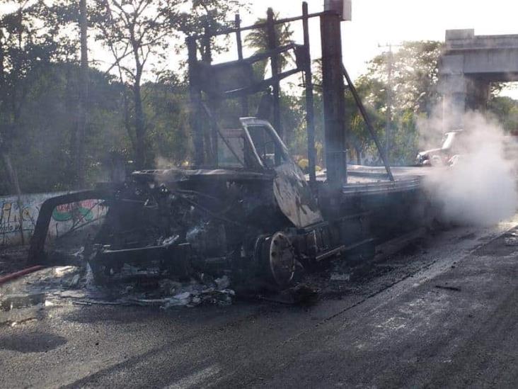 Se quema trailer en carretera Medellín-Paso del Toro; familia resultó lesionada