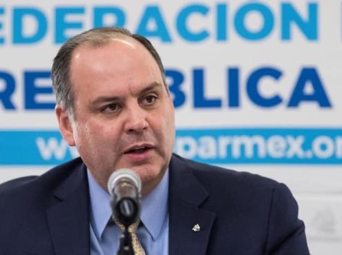Se destapa Gustavo de Hoyos como candidato a la Presidencia de México