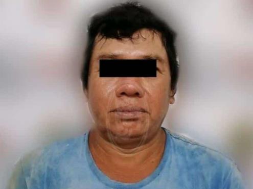 Detienen a comerciante en Soteapan por presunta pederastia