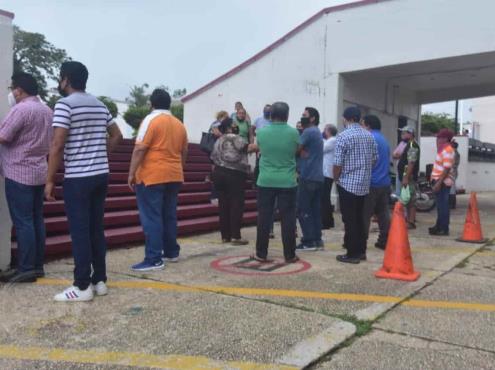 Empleados y dueños de bares piden apoyos al Ayuntamiento de Coatzacoalcos