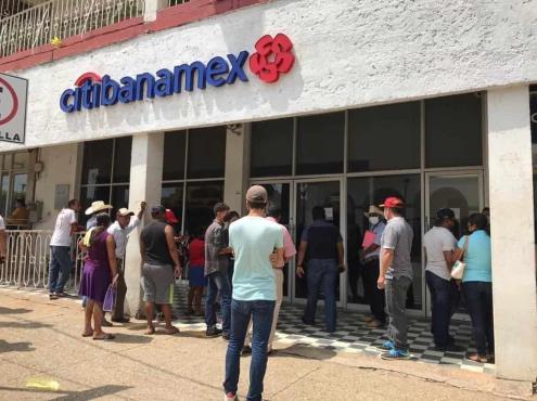Suspenden servicios Banamex en Acayucan y San Andrés Tuxtla